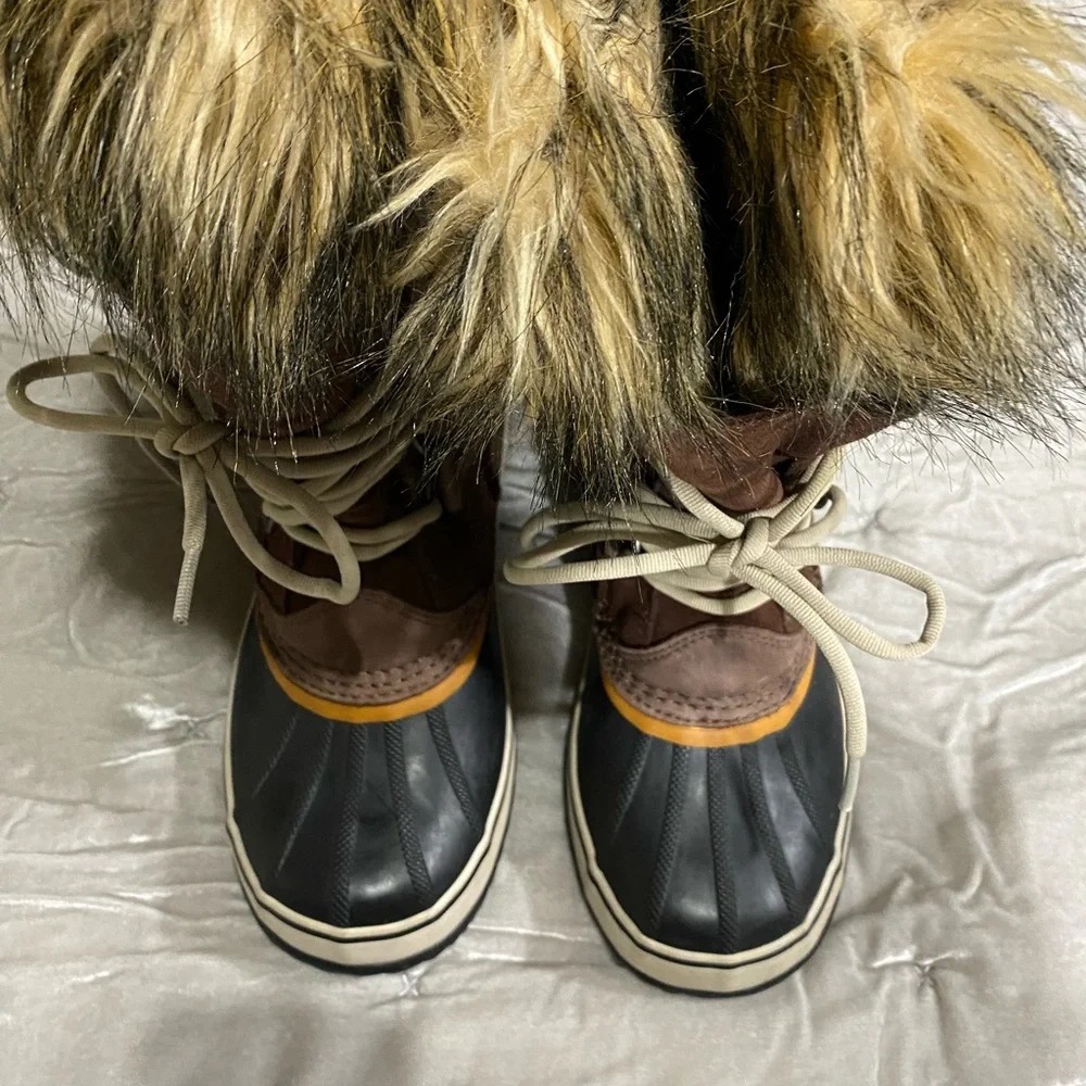 Sorel Brown & Black Winter Fur-Trim Lace-Up Boots